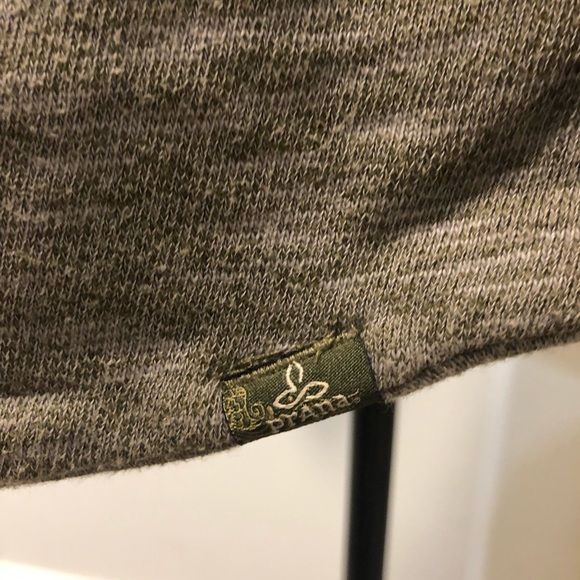 Prana ladies sweater size large - Picture 2 of 5